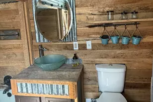 301 N Kennefic St, Yale, MI 48097 - Photo 8