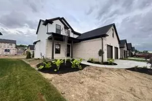 301 White Owl Ln, Dundee, MI 48131 - Photo 2