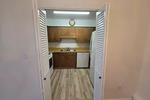 806 W Michigan Ave, Jackson, MI 49202 - Photo 6