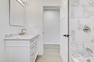 500 Sheldon Ave SE, Grand Rapids, MI 49503 - Photo 18