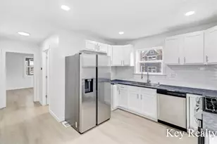 500 Sheldon Ave SE, Grand Rapids, MI 49503 - Photo 12