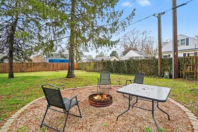 175 E 32nd Street, Holland, MI 49423 - Photo 2