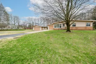 6731 Bayview Dr, Coloma, MI 49038 - Photo 2