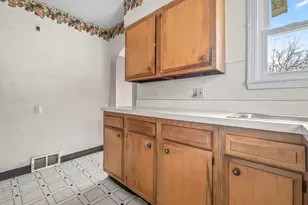 138 Pierce Ave, Jackson, MI 49203 - Photo 20