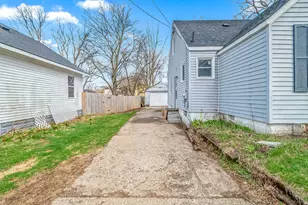 138 Pierce Ave, Jackson, MI 49203 - Photo 6