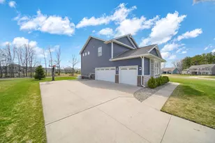 2399 Walnut View Dr, Howell, MI 48855 - Photo 48