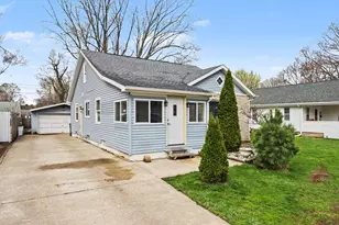 606 N Fourth St, Sturgis, MI 49091 - Photo 2