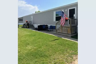 360 E Tuttle Road #217, Ionia, MI 48846 - Photo 2