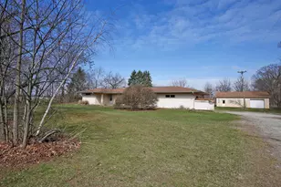 22250 US-12, Sturgis, MI 49091 - Photo 2