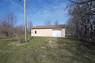 22250 US-12, Sturgis, MI 49091 - Photo 6