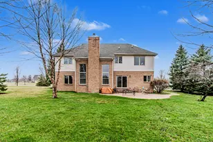 9032 Carter Dr, Saline, MI 48176 - Photo 4