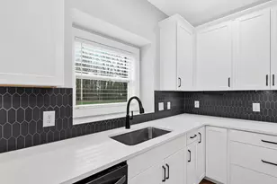 5414 Bradley Ct, Kalamazoo, MI 49009 - Photo 14