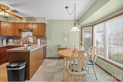 3167 Maple Villa Drive SE, Grand Rapids, MI 49508 - Photo 6