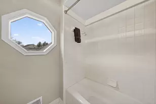 2485 Wild Brook Run, Bloomfield Hills, MI 48304 - Photo 30