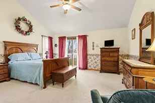 9895 Lakeview Dr, Berrien Springs, MI 49103 - Photo 16