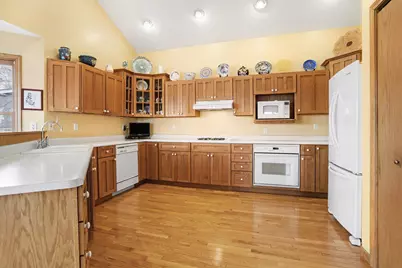 9895 Lakeview Drive, Berrien Springs, MI 49103 - Photo 12