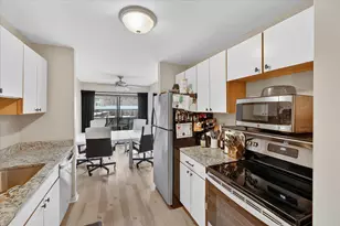 2140 Pauline Blvd, Ann Arbor, MI 48103 - Photo 14