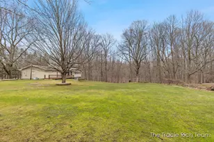 6640 Pine Island Dr NE, Comstock Park, MI 49321 - Photo 40