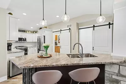 1070 Hawkins Court, Kalamazoo, MI 49009 - Photo 10