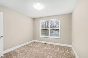 1070 Hawkins Ct, Kalamazoo, MI 49009 - Photo 18