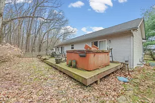 19827 Williamsville Rd, Gregory, MI 48137 - Photo 6