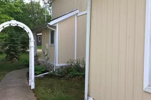 11362 E Shore Dr, Delton, MI 49046 - Photo 34