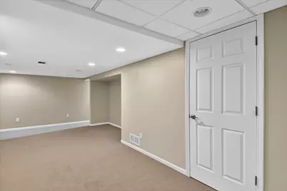 7637 Embassy Drive, Canton, MI 48187 - Photo 36