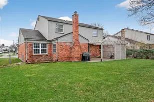 7637 Embassy Dr, Canton, MI 48187 - Photo 42