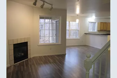 3055 Barclay Way, Ann Arbor, MI 48105 - Photo 4