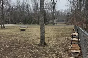 405 Beacon Ln, Roscommon, MI 48653 - Photo 68