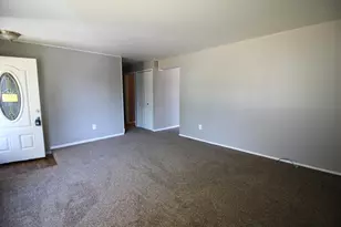 16265 Oakbrook St, Romulus, MI 48174 - Photo 6