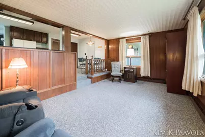 916 James Street, Plainwell, MI 49080 - Photo 12
