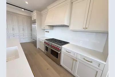 2051 Villa Road #302, Birmingham, MI 48009 - Photo 6