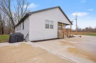 21556 59 1/2 St, Bangor, MI 49013 - Photo 6
