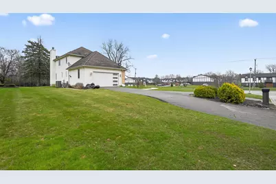 5012 Forest Side Drive, Flint, MI 48532 - Photo 2
