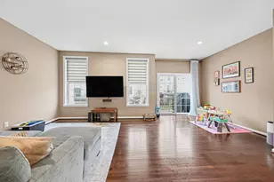 2733 S Spurway Dr, Ann Arbor, MI 48105 - Photo 12