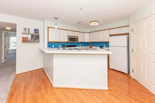 1322 Heatherwood Ln, Ann Arbor, MI 48108 - Photo 8