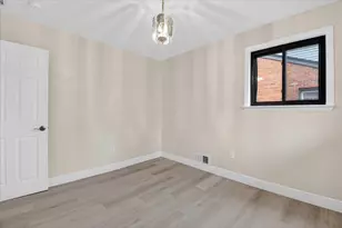 24432 Kensington St, Taylor, MI 48180 - Photo 20