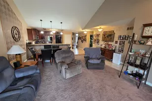 31637 Beaver Cir, New Boston, MI 48164 - Photo 10