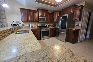 31637 Beaver Cir, New Boston, MI 48164 - Photo 4