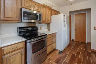 8397 N Riverview Dr, Kalamazoo, MI 49004 - Photo 6