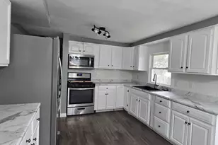 1325 Sumac St, Muskegon, MI 49445 - Photo 8