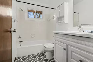 5381 Thayer Ave, Kalamazoo, MI 49004 - Photo 10