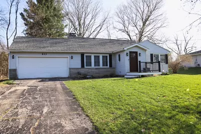 613 Hillcrest Road, Paw Paw, MI 49079 - Photo 2