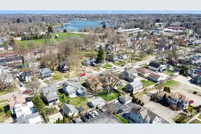 421 E Clinton Street, Howell, MI 48843 - Photo 6