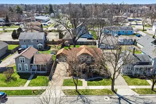 421 E Clinton St, Howell, MI 48843 - Photo 4