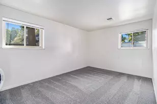 742 W Kilgore Rd, Kalamazoo, MI 49008 - Photo 16