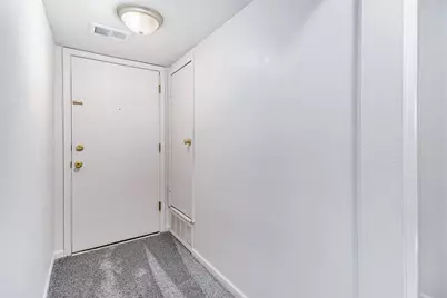 742 W Kilgore Road #108, Kalamazoo, MI 49008 - Photo 4