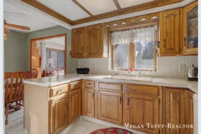 900 Maynard NW, Grand Rapids, MI 49504 - Photo 10