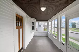 1308 Leroy St, Jackson, MI 49202 - Photo 4